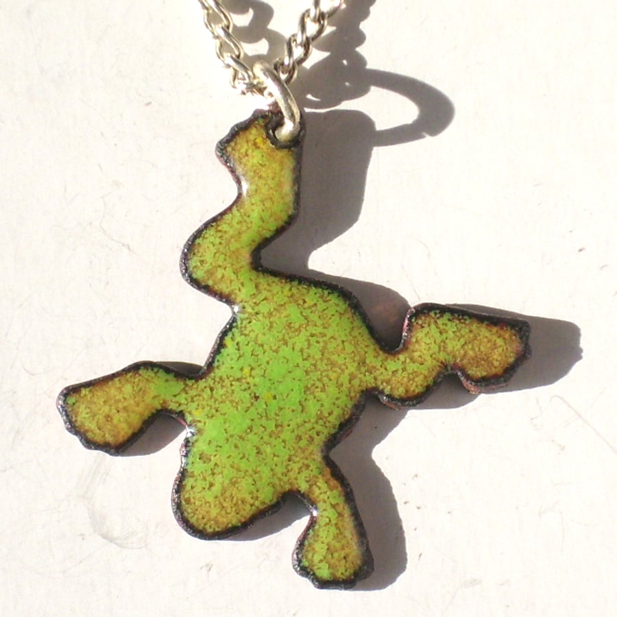 pendant - small green frog