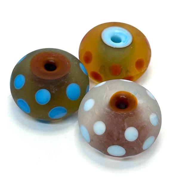 Handmade spotty lamp work glass beads