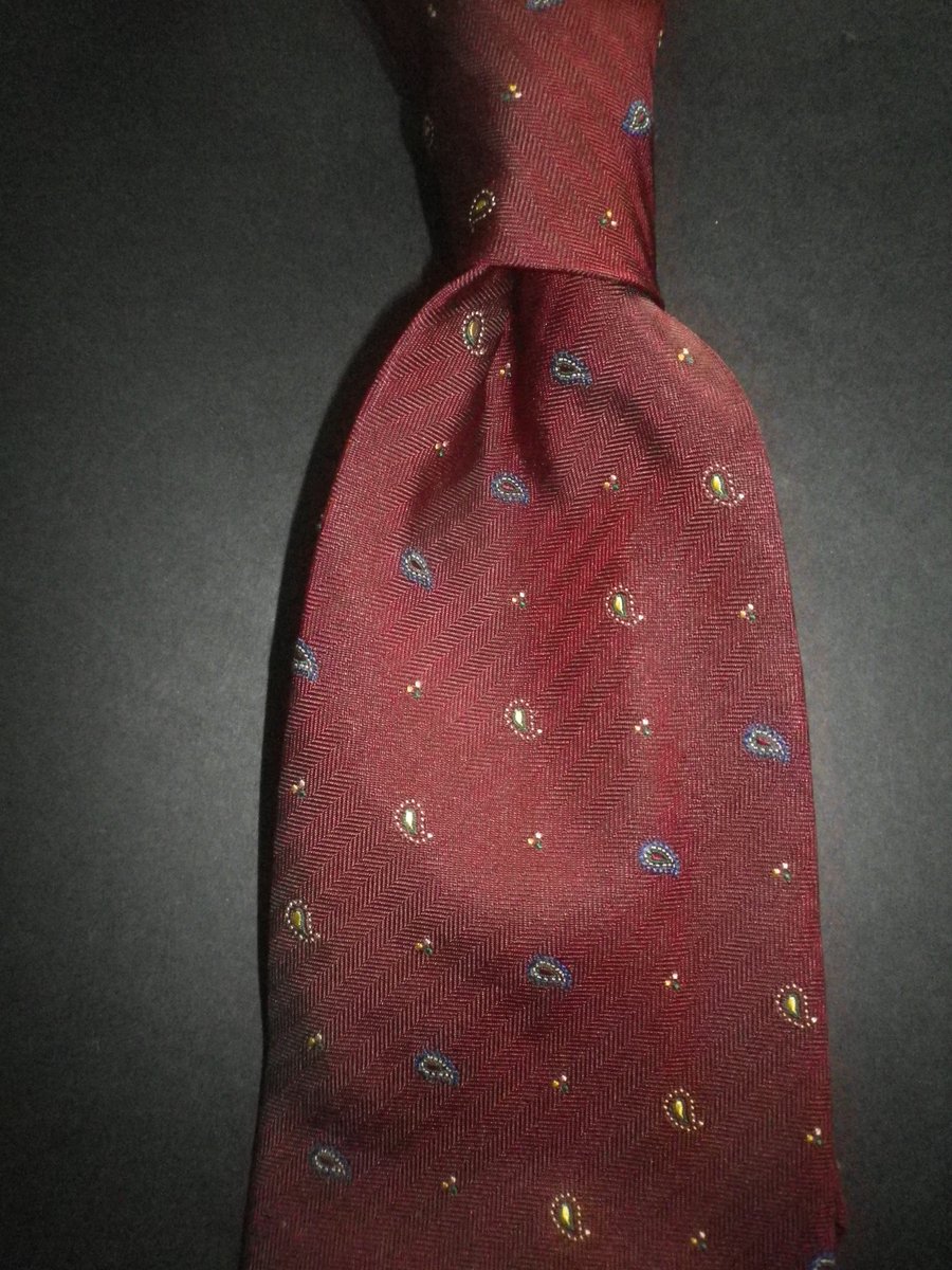 Small paisley design on maroon silk tie 9.5cm blade, free shipping, gift wrapped