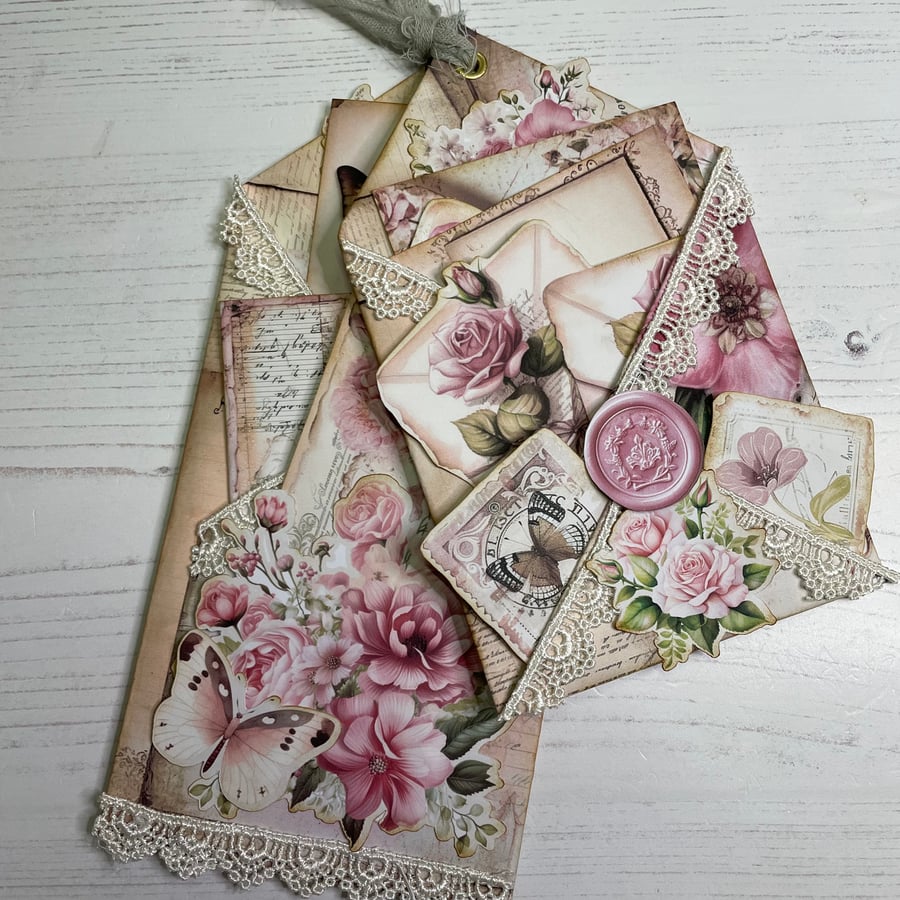 Ephemera - Pockets -  double wrapped pockets by Carolee Crafts PB8 - 0010