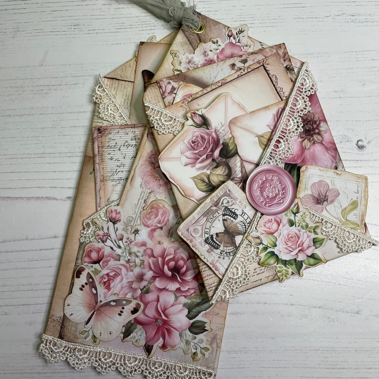 Ephemera - Pockets -  double wrapped pockets by Carolee Crafts PB8 - 0010