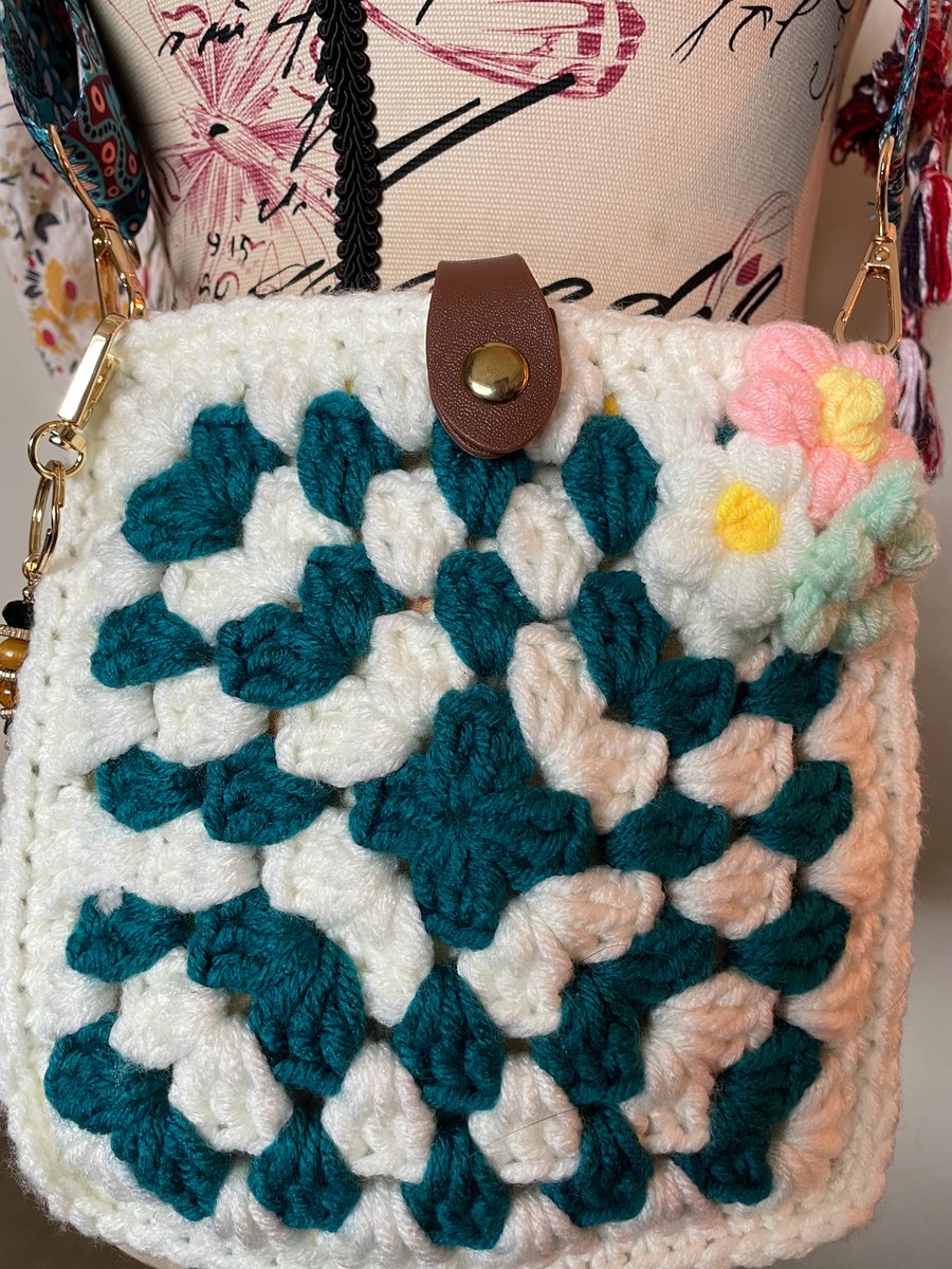 Cross Body Bag Vintage Inspired Crochet Fully Lined 