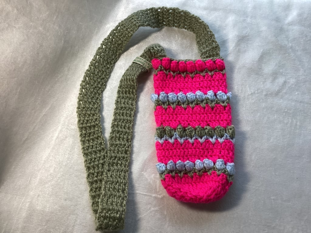 Crochet tulip water bottle holder, crochet pouch.