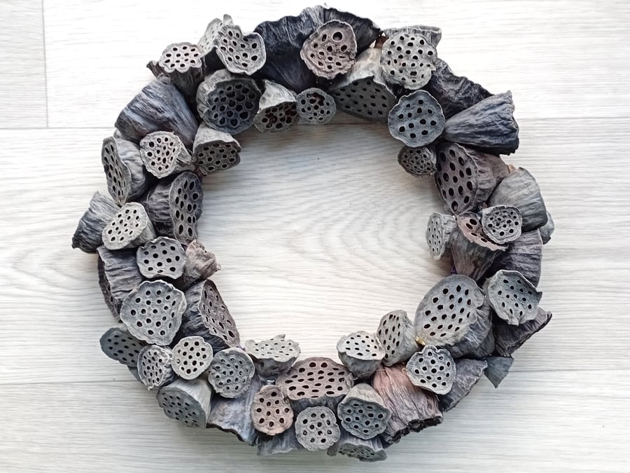 Contemporary Wreath, simple, minimalist, dried lotus pods 
