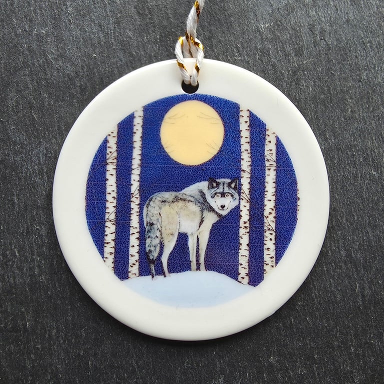 Lone Wolf Ceramic Hanging Bauble 