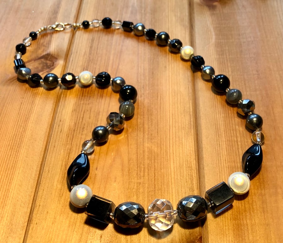 Black recycled bead necklace 
