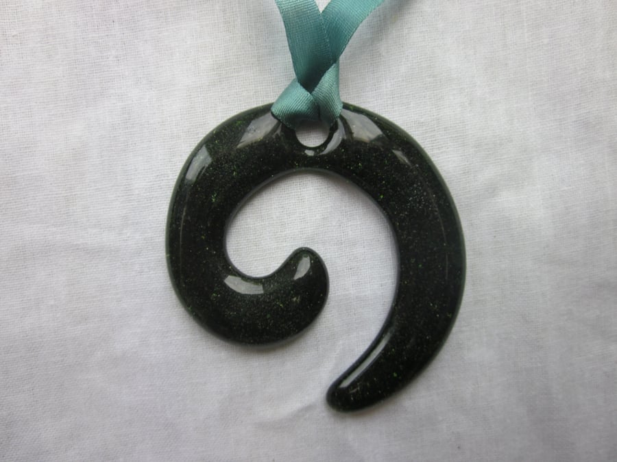 Handmade cast glass pendant - Aventurine green swirl