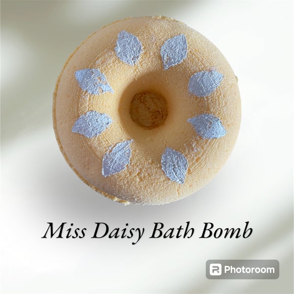 Miss Daisy Bath Bomb