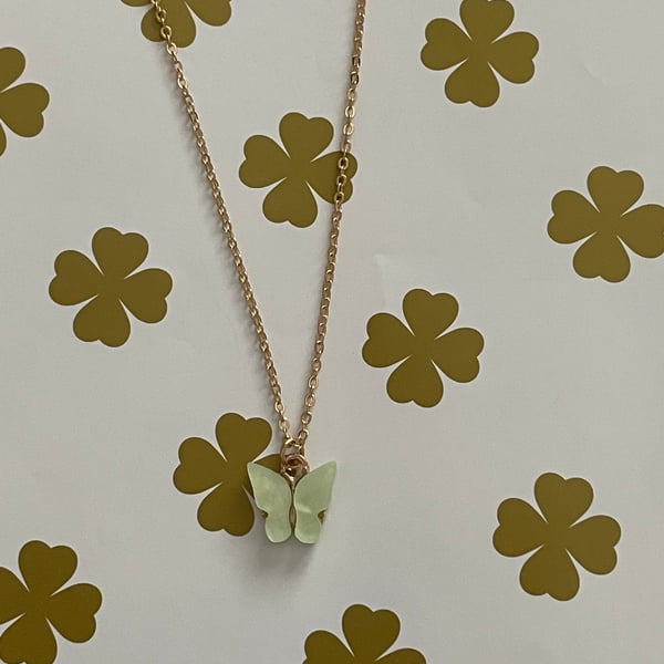 Mausie - mint green acrylic butterfly earrings 