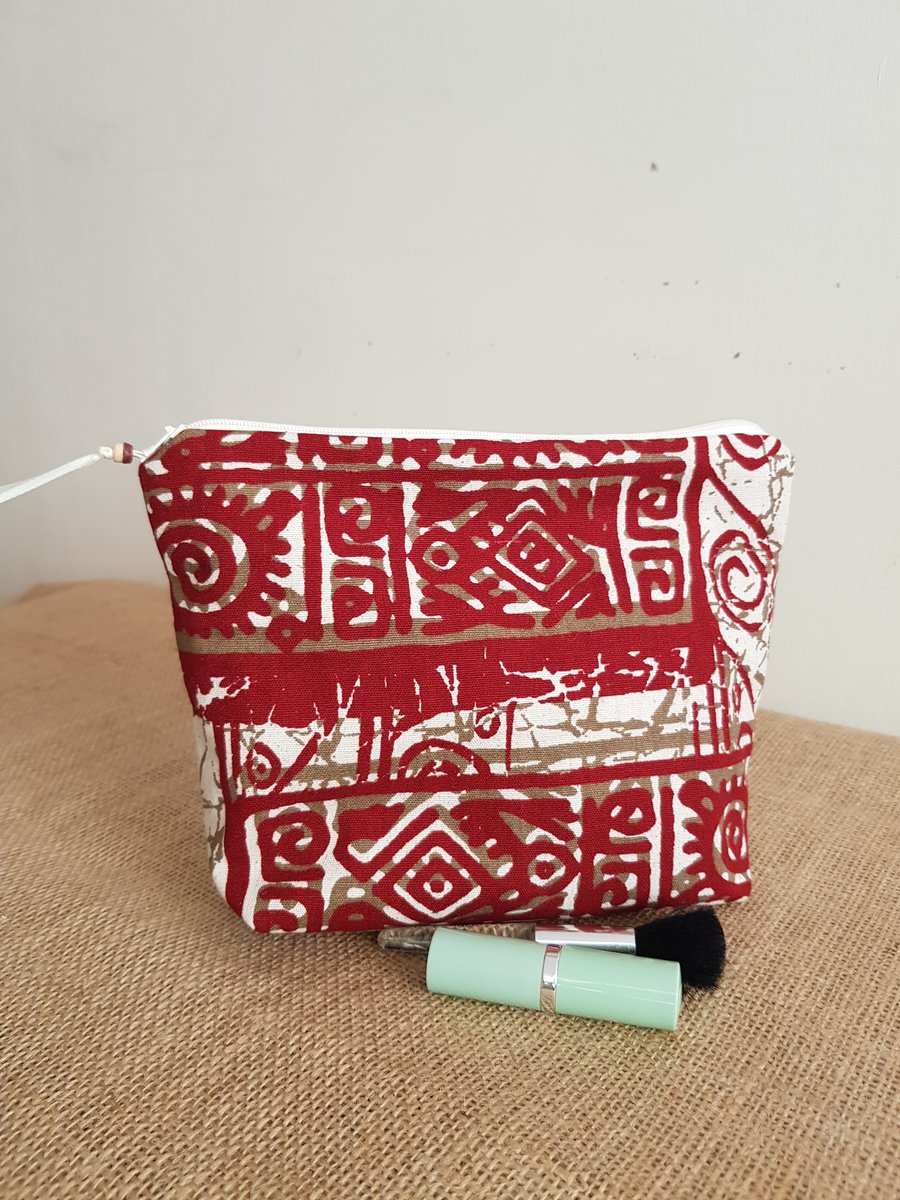 Zipped pouch: Ghanaian cotton 