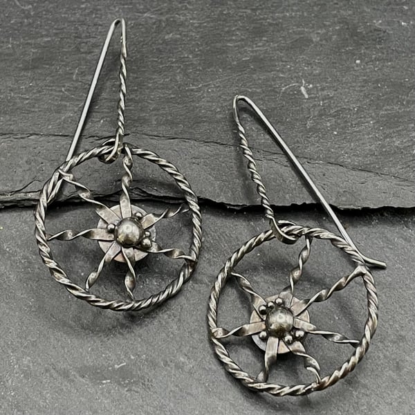 Flower Wheel Earrings 