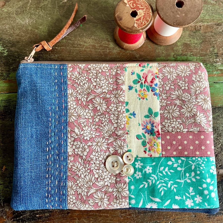 Patchwork of scraps medium zip pouch with pearly buttons