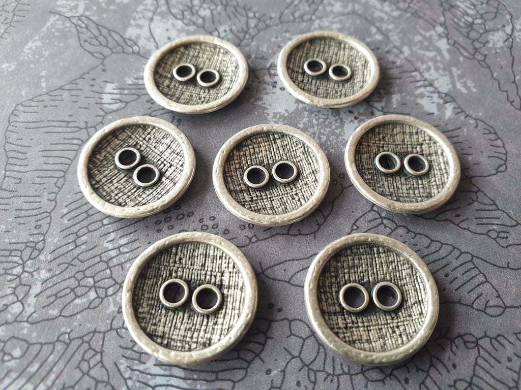 3 4" 19mm  30L Antique Silver Buttons from Italy