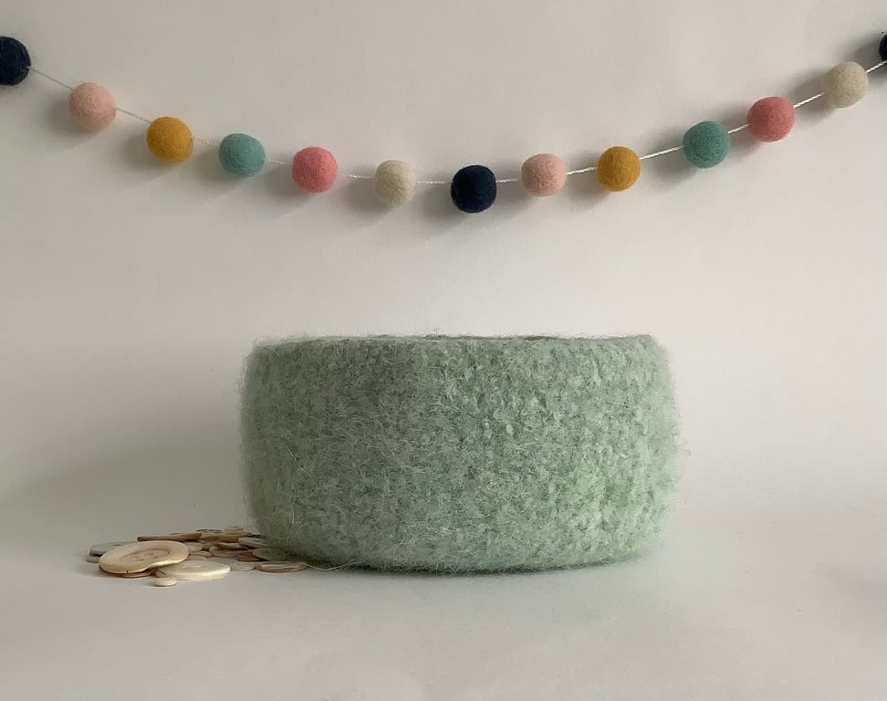 FELTED 'FUSSPOT'  BOWL ,desk tidy .Pastel green