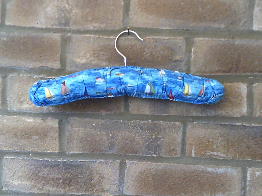 Child's Padded Hanger with Yachts