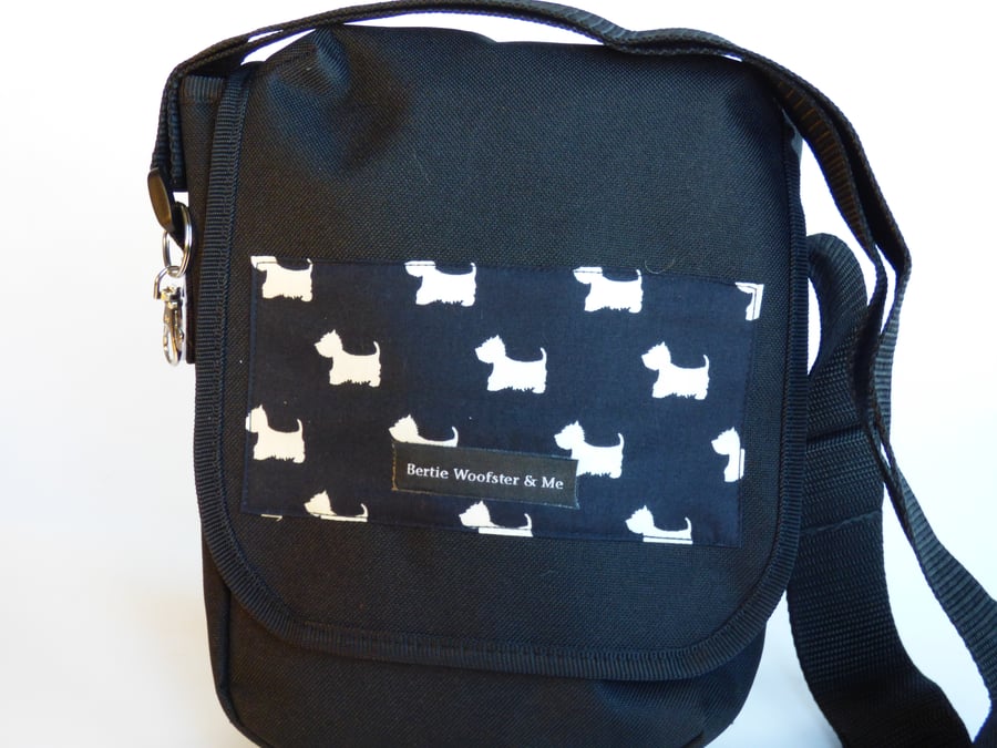 Dog Walking Bag:Black and White