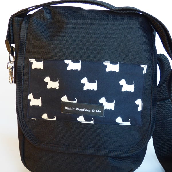 Dog Walking Bag:Black and White