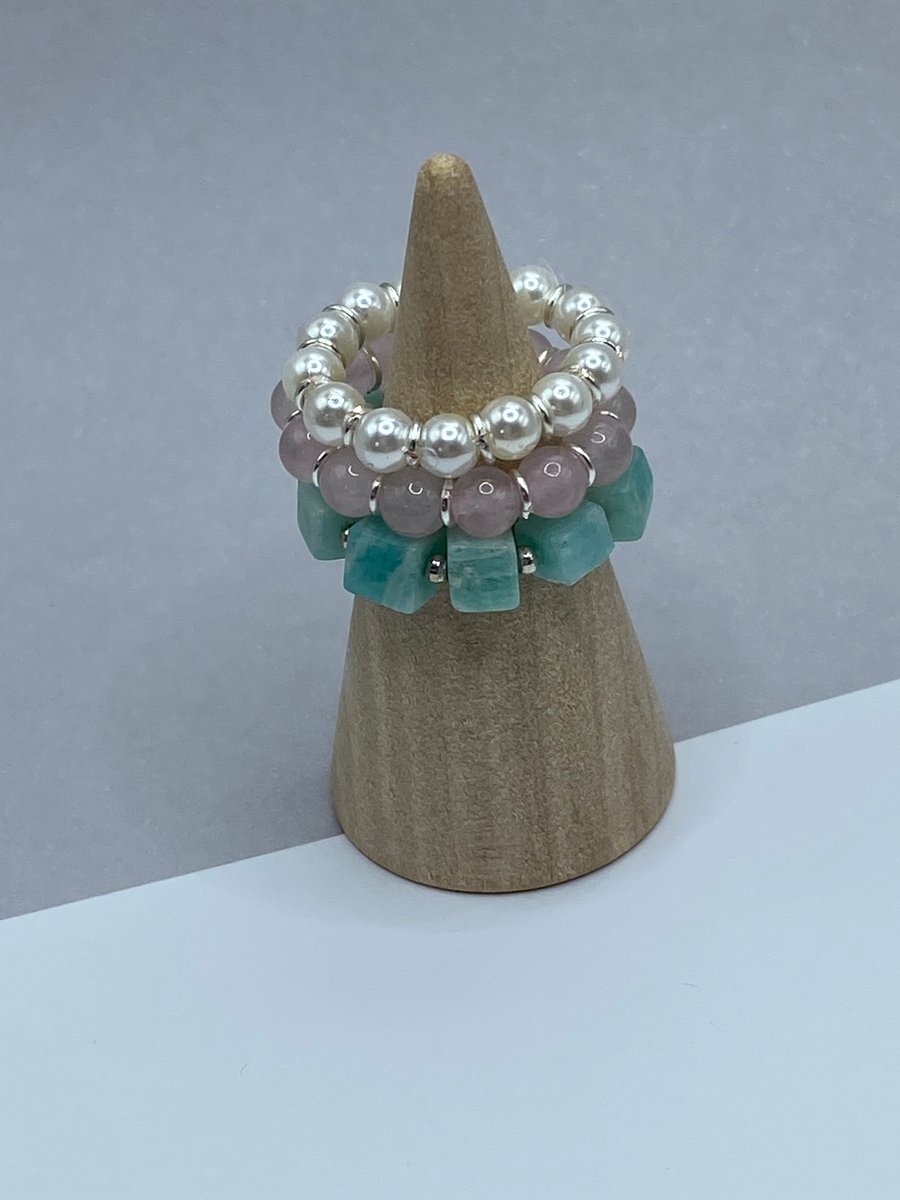 3 stretchy stacker rings with shell pearl, rose quartz and amazonite