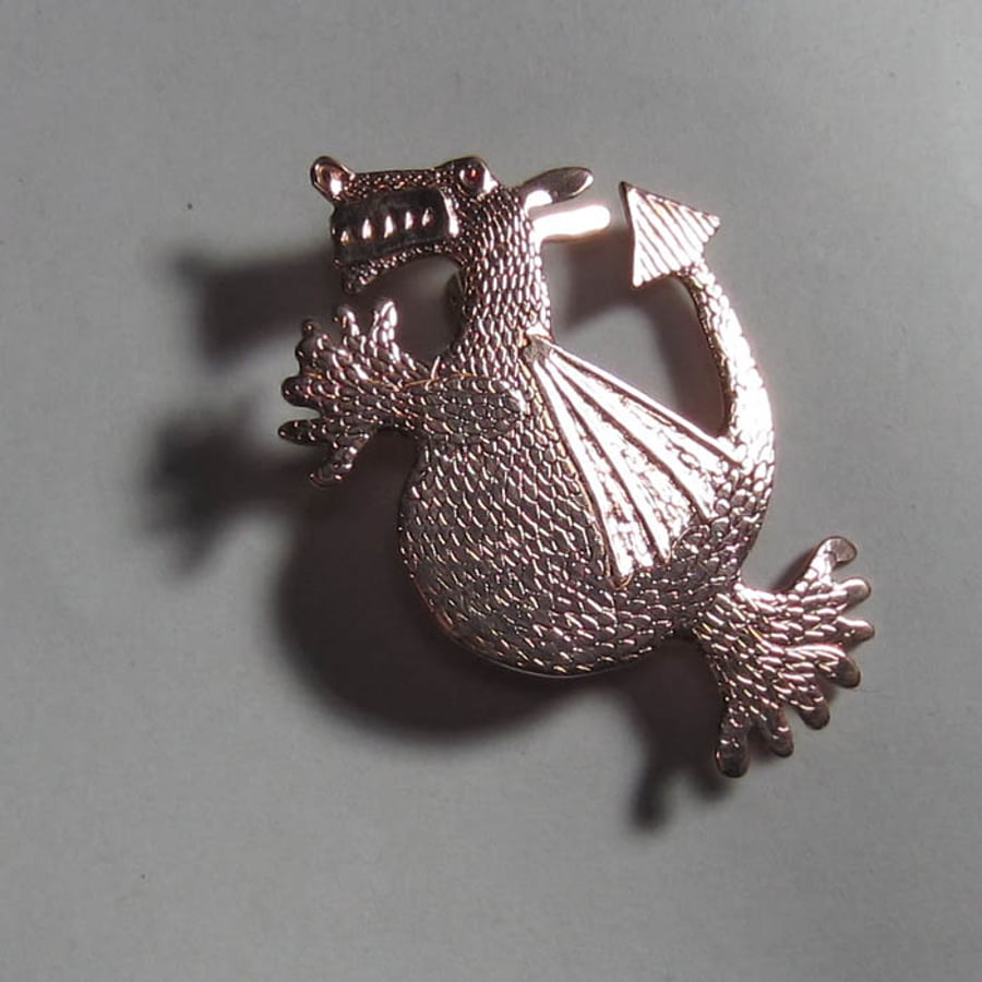 Small friendly dragon brooch