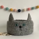 FELTED 'FUSSPOT' BOWL, desk tidy . Cat. Charcoal Grey. Home decor.