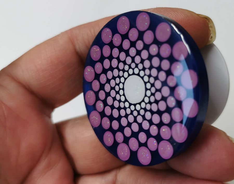 Hand painted Dot Mandala phone grip shades of Lilac