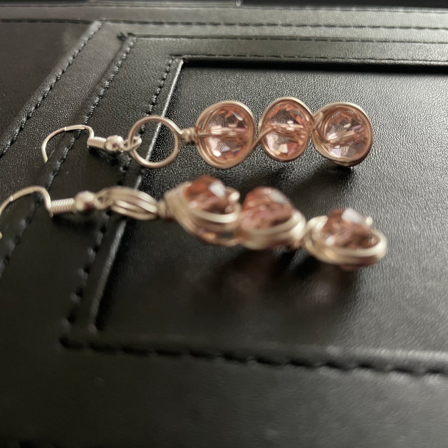 Sparkling Pink Glass Earring