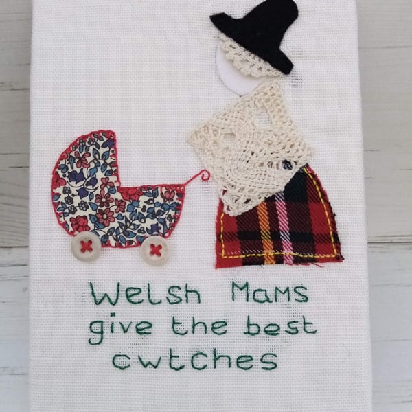 Welsh Lady Canvas Welsh Mams Give The Best Cwtches