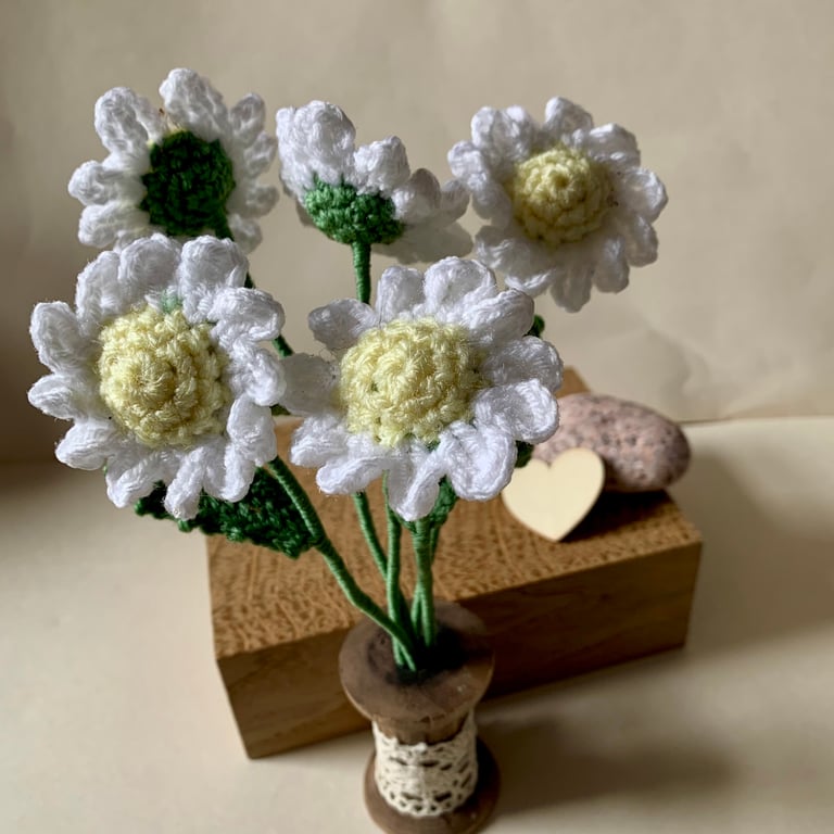 daisy bouquet, wedding flowers, white daisy forever flower arrangement 
