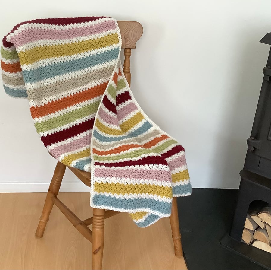 BLANKET , throw , cot bedding .Wool blend. Mid century style . Multicoloured. 
