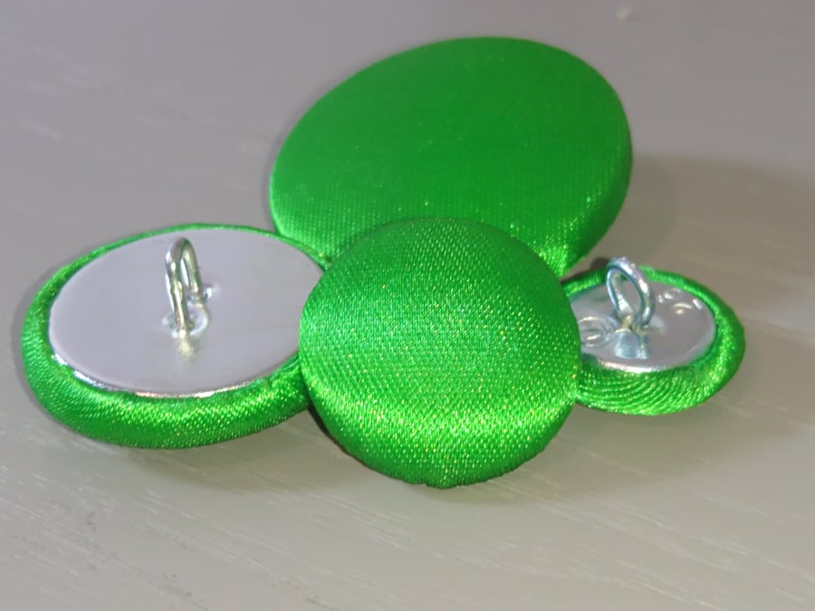 Green Satin Covered Fabric Buttons, Choice of Button & Pack Sizes