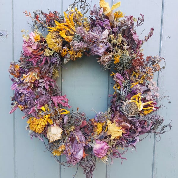 Dried Flower Wreath. 28cm Diameter. Handmade. Multicoloured 