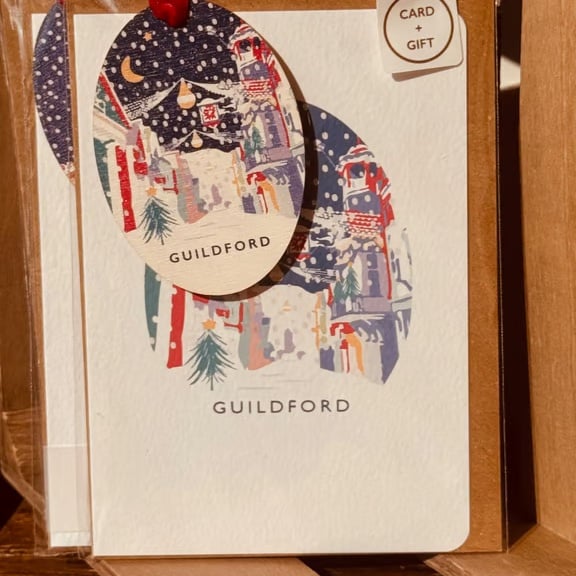 Guildford Christmas card and matching hanging wooden ornament GIFT SET (QM2699)