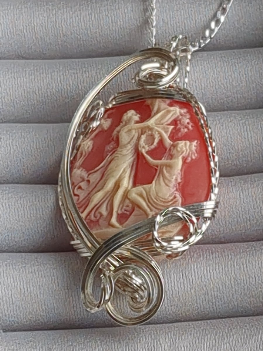 Resin cameo in Sterling silver pendant 