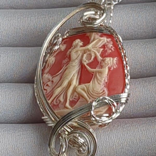 Resin cameo in Sterling silver pendant 