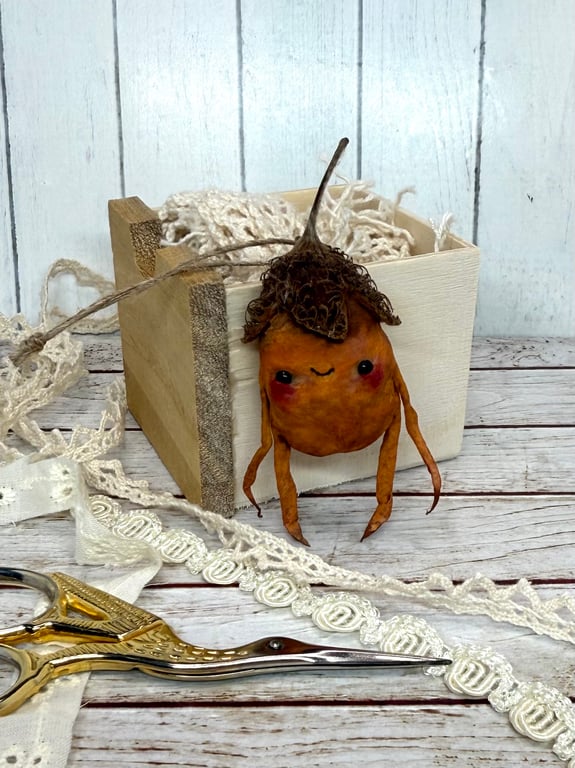 Spun Cotton Beech Nut Friend Rust