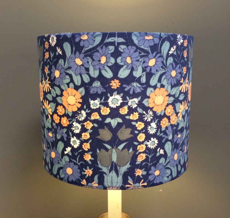 Bonny Blue Sky Daisy Chain Pat Albeck 70s vintage fabric Lampshade option