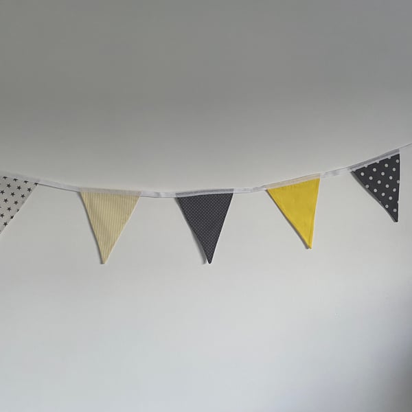 Lemon and Grey Cotton Bunting. (019)