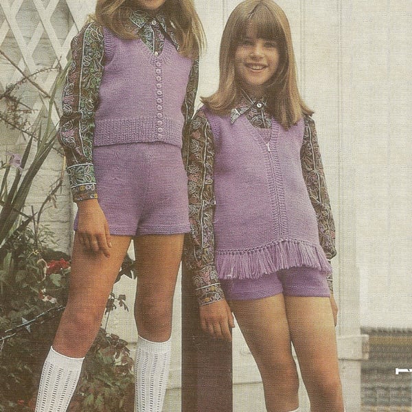 VINTAGE KNITTING PATTERN Girls Top and Pants