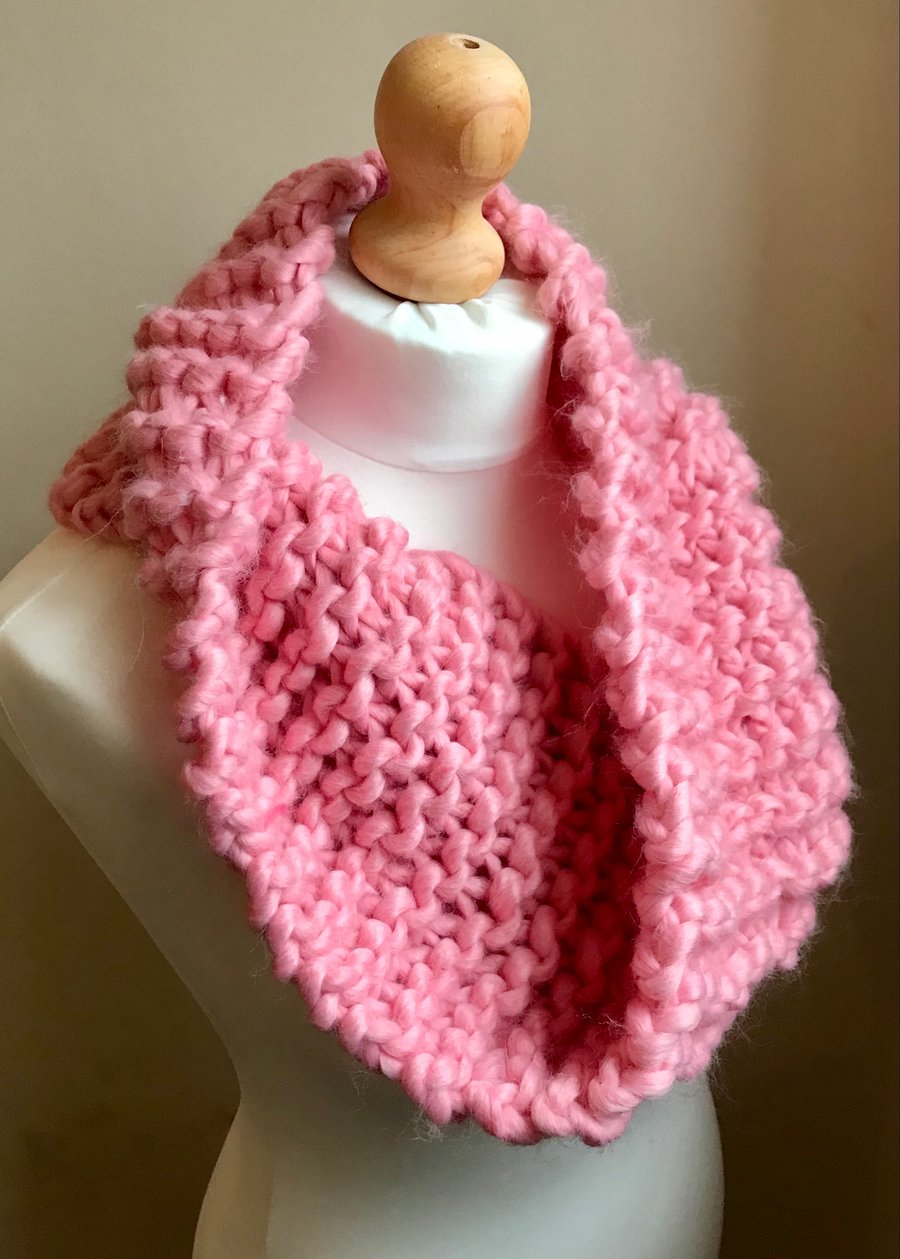 Candy Floss super Soft Knitted Cowl