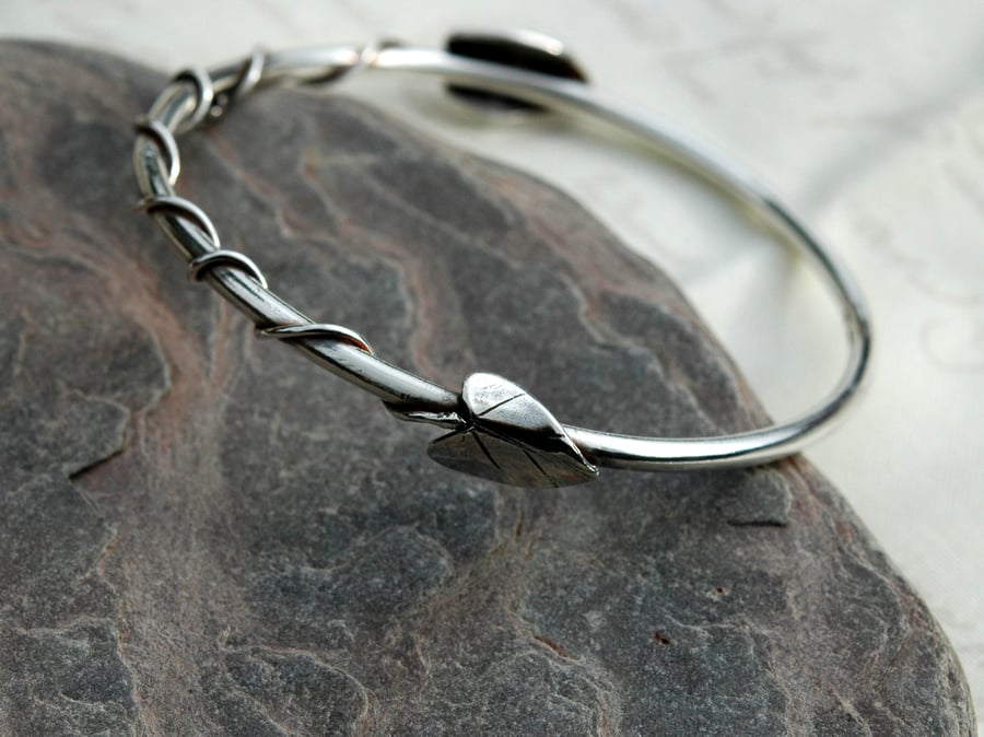 Honeysuckle Bangle in Sterling Silver  with Leaves and Tendrils, Hallmarked, B83