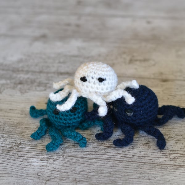 Crochet catnip toys hotsell