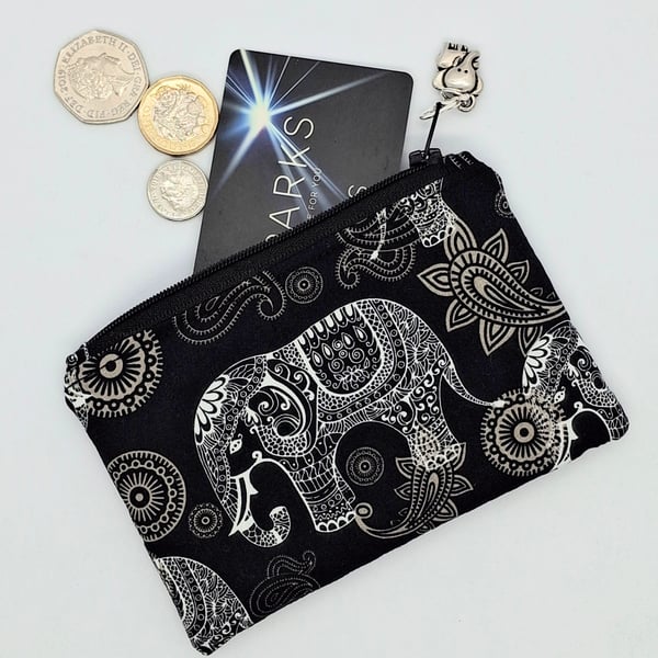 Elephant zippered coin or card purse 682M
