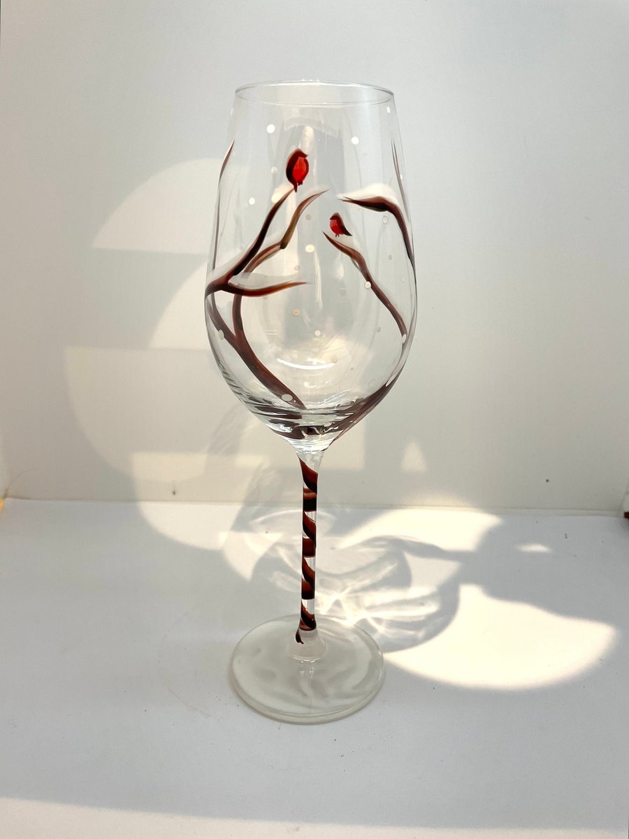 Robin Wine Glass Hand Painted Christmas Design Wine Glass with Snow.