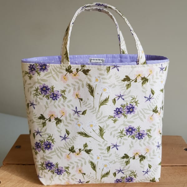 Reusable fabric gift bag: voilets