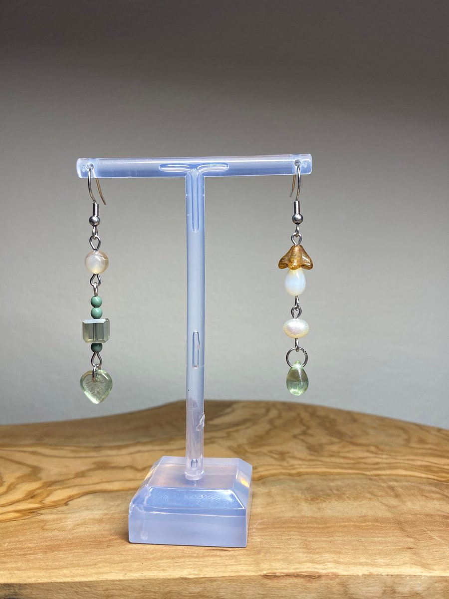 Evalina - Mismatch mushroom earrings 