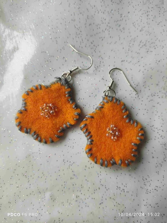  Handmade yellow felt flower earrings 