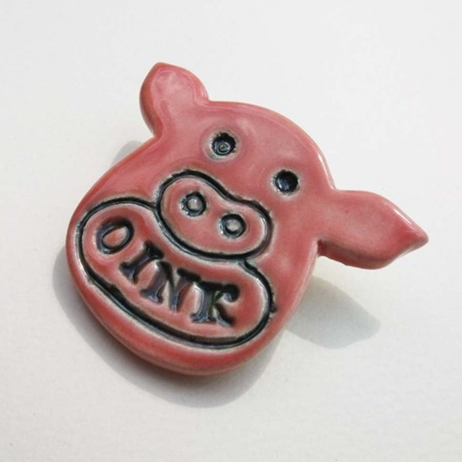 Oink - ceramic pig brooch