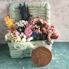 Dollhouse Flower Basket.