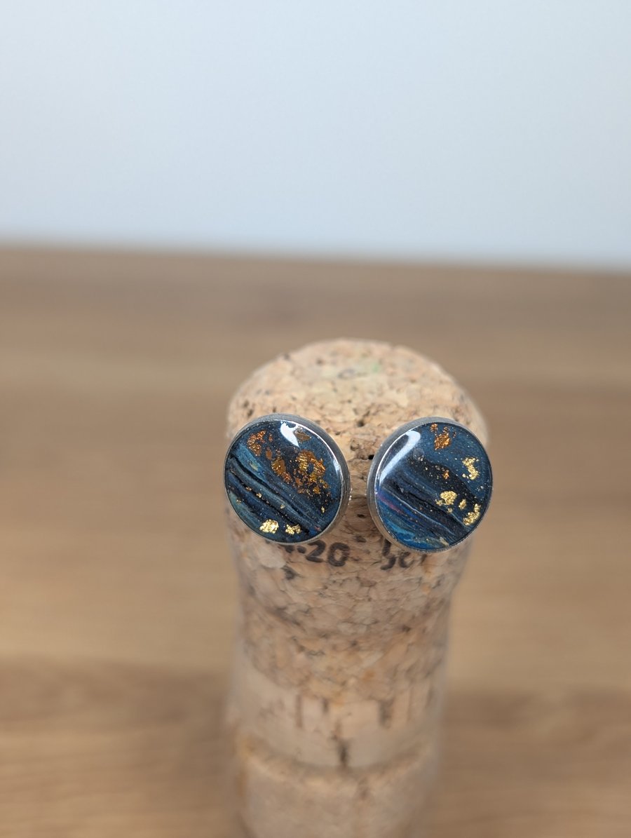 Summer bloom small studs blue