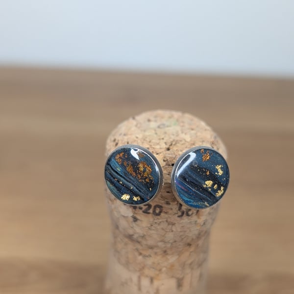 Summer bloom small studs blue